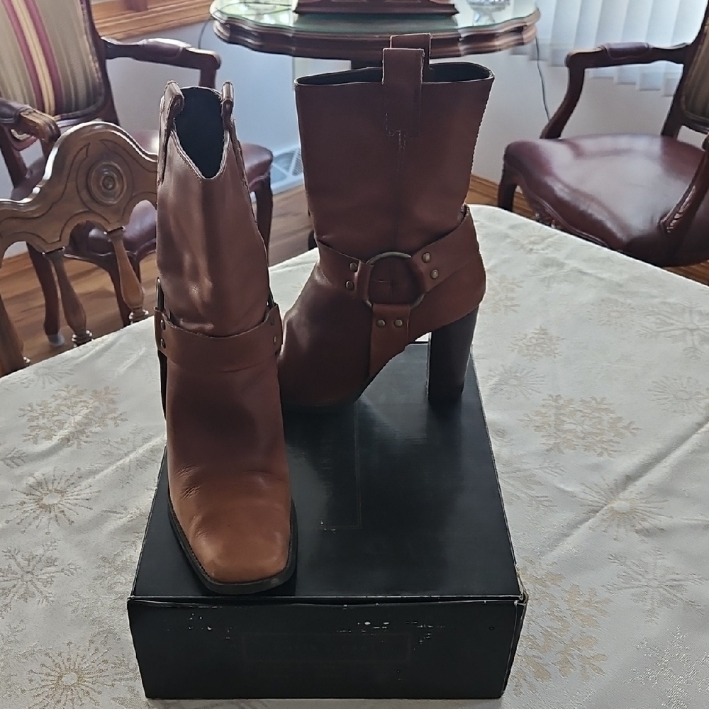 Colin Stuart Tan Leather Heeled Boots